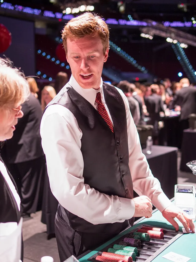 Real Dealers, Real Doubts: How to Know If Your Live Casino Game Is Actually on the Level